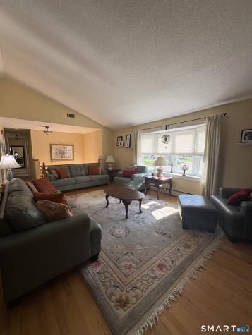 92 Kenwood Lane Branford CT 06405