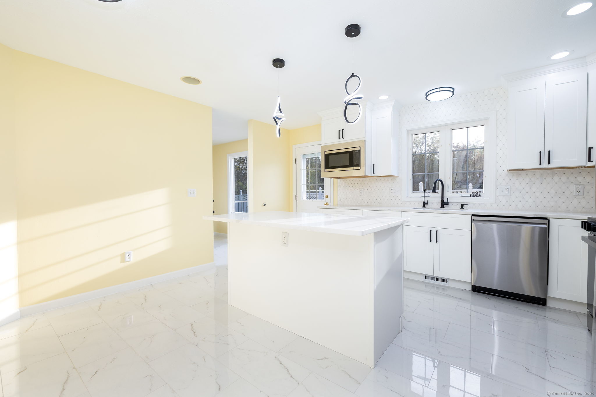 20 Nessa Way Rocky Hill CT 06067