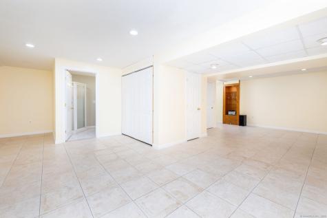 20 Nessa Way Rocky Hill CT 06067