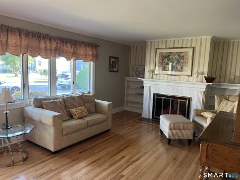 37 Fleetwood Drive Waterbury CT 06706