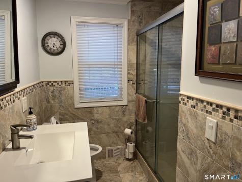 37 Fleetwood Drive Waterbury CT 06706