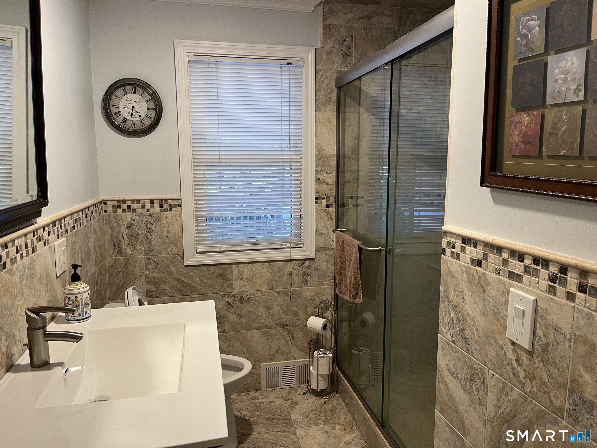 37 Fleetwood Drive Waterbury CT 06706
