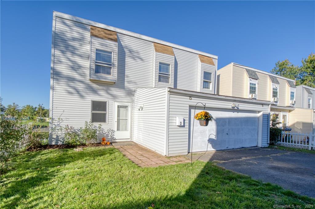 3 Inverness Square Middletown CT 06457