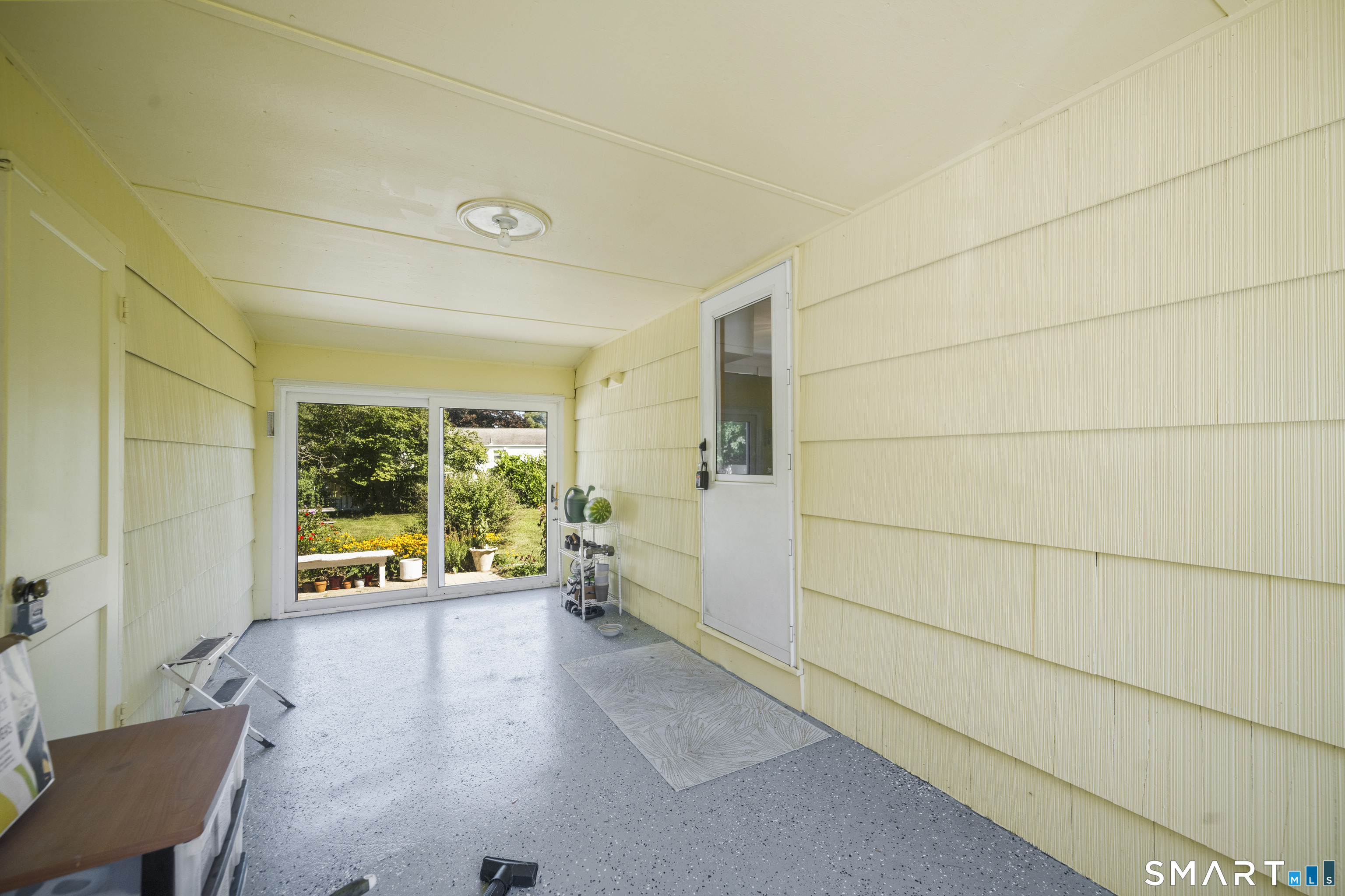 2 Post Road Enfield CT 06082