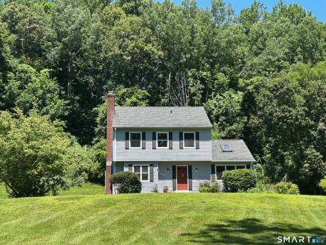 8 Brookview Lane New Milford CT 06776