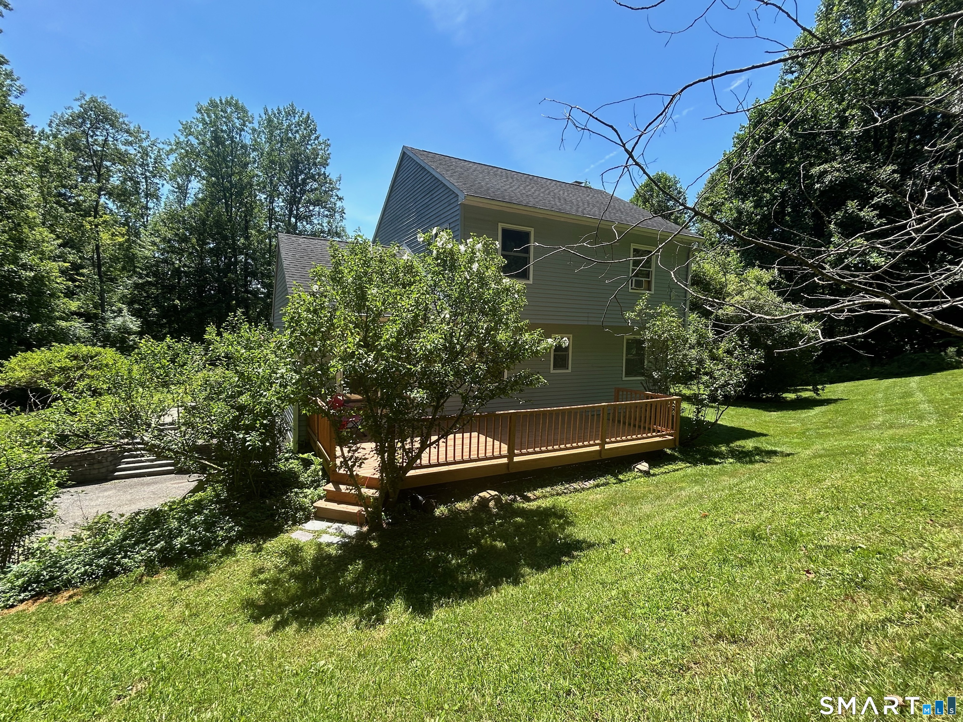 8 Brookview Lane New Milford CT 06776