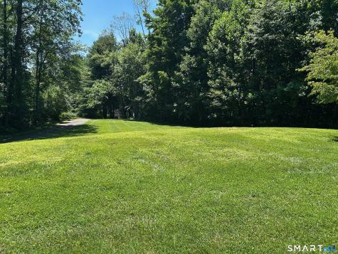 8 Brookview Lane New Milford CT 06776