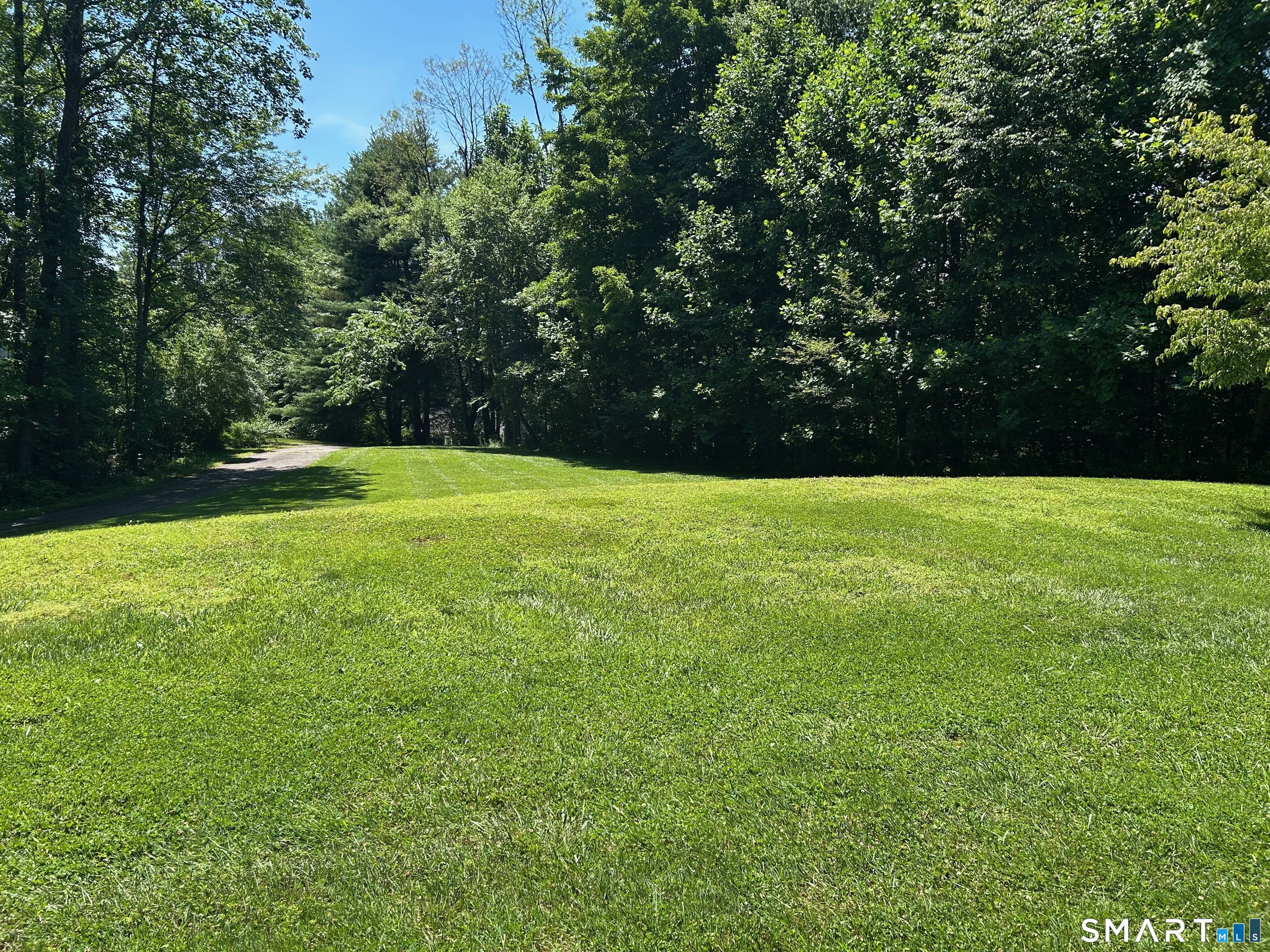 8 Brookview Lane New Milford CT 06776