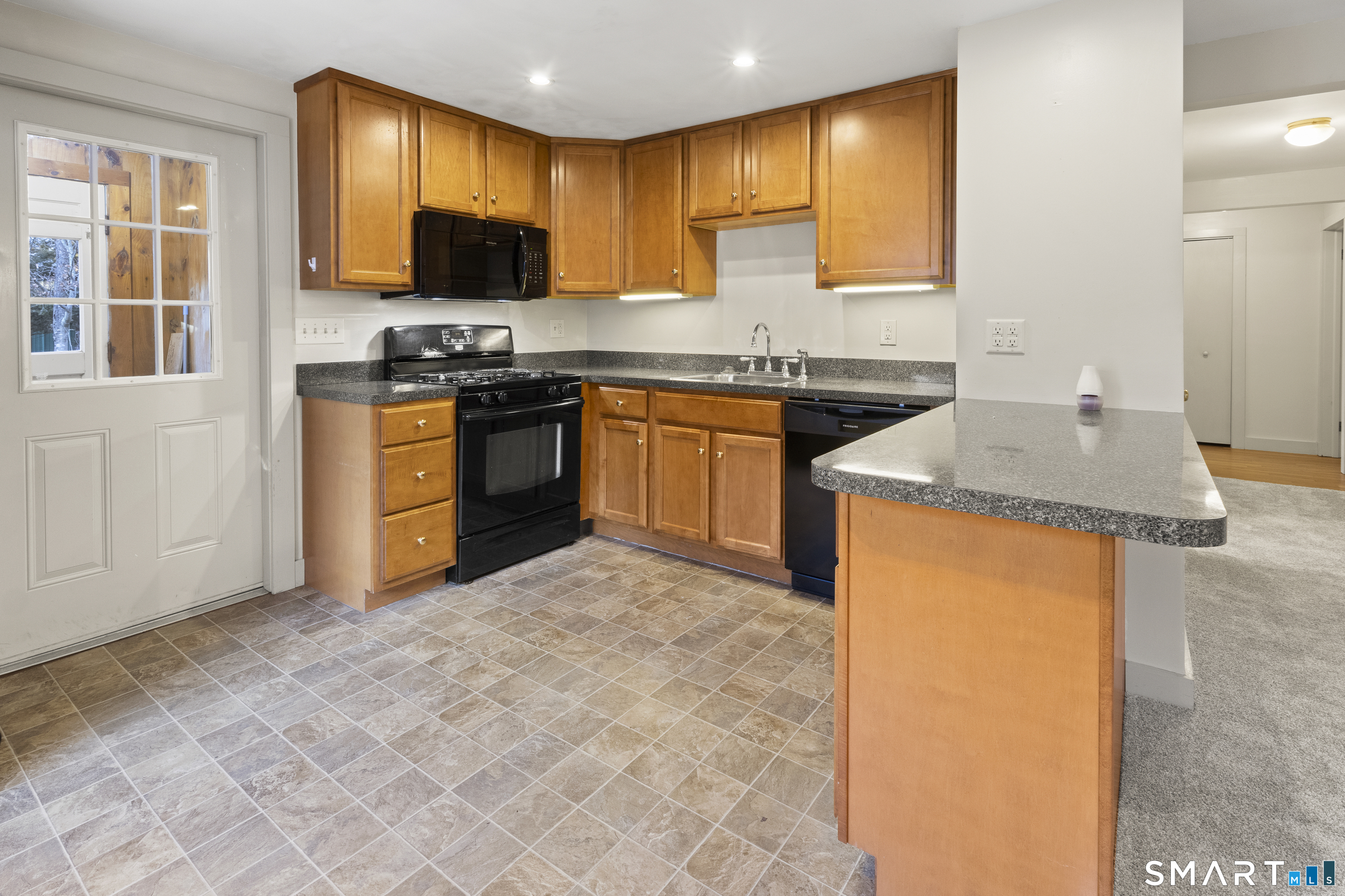 140 Ragged Hill Road Pomfret CT 06259