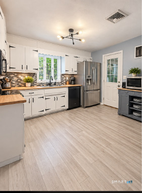 69 Turner Road Montville CT 06370