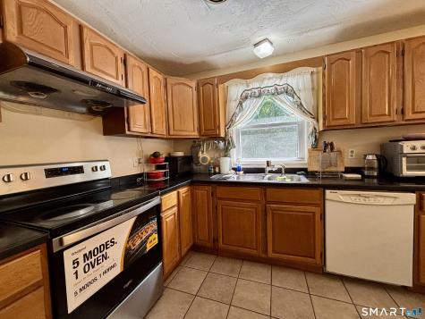 32 Pollys Lane Montville CT 06382