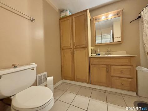 32 Pollys Lane Montville CT 06382