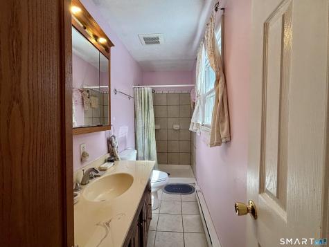 32 Pollys Lane Montville CT 06382