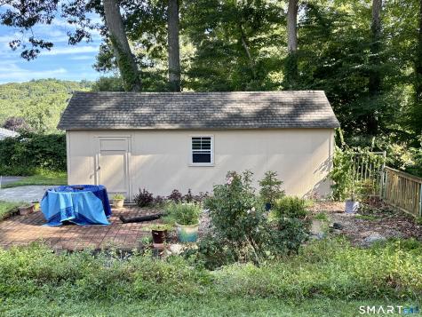 32 Pollys Lane Montville CT 06382