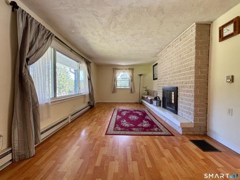 32 Pollys Lane Montville CT 06382