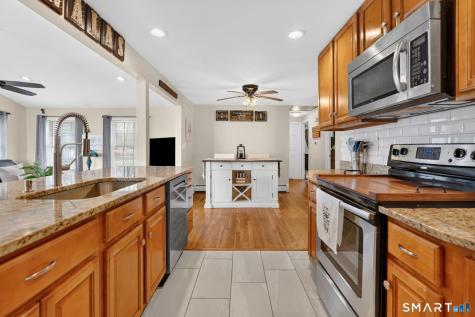51 Roosevelt Boulevard Enfield CT 06082