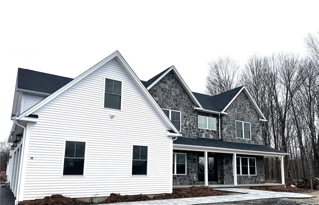 10 Empire Court Cheshire CT 06410