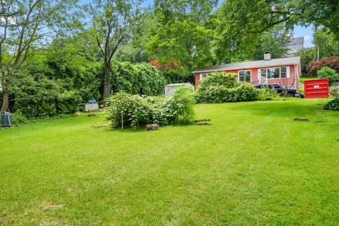 44 North Lake Shore Drive Brookfield CT 06804