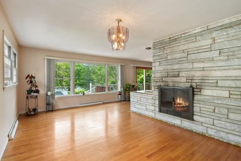 44 North Lake Shore Drive Brookfield CT 06804