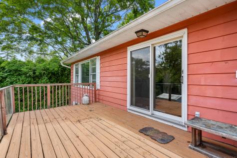 44 North Lake Shore Drive Brookfield CT 06804