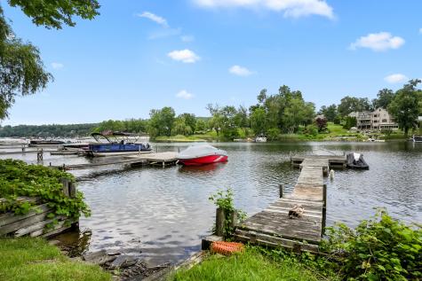 44 North Lake Shore Drive Brookfield CT 06804