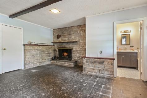 44 North Lake Shore Drive Brookfield CT 06804