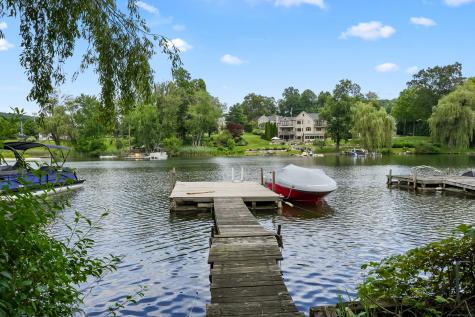 44 North Lake Shore Drive Brookfield CT 06804