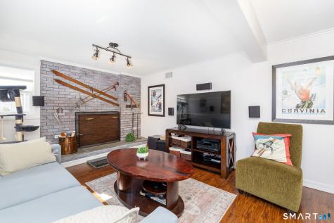 993 Cloverdale Circle Wethersfield CT 06109