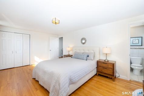 993 Cloverdale Circle Wethersfield CT 06109