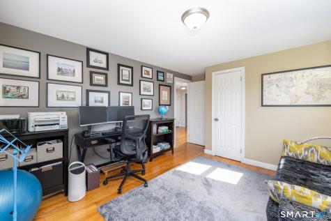 993 Cloverdale Circle Wethersfield CT 06109