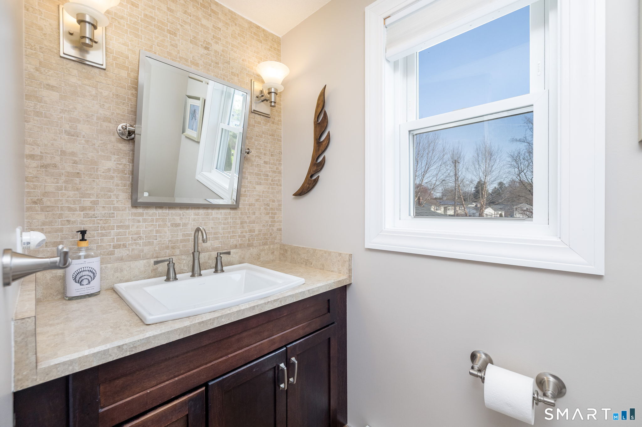 993 Cloverdale Circle Wethersfield CT 06109