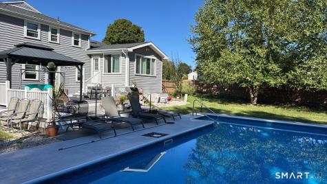 993 Cloverdale Circle Wethersfield CT 06109