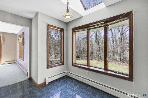 11 Fox Run Stafford CT 06076