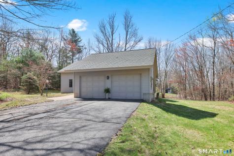 11 Fox Run Stafford CT 06076