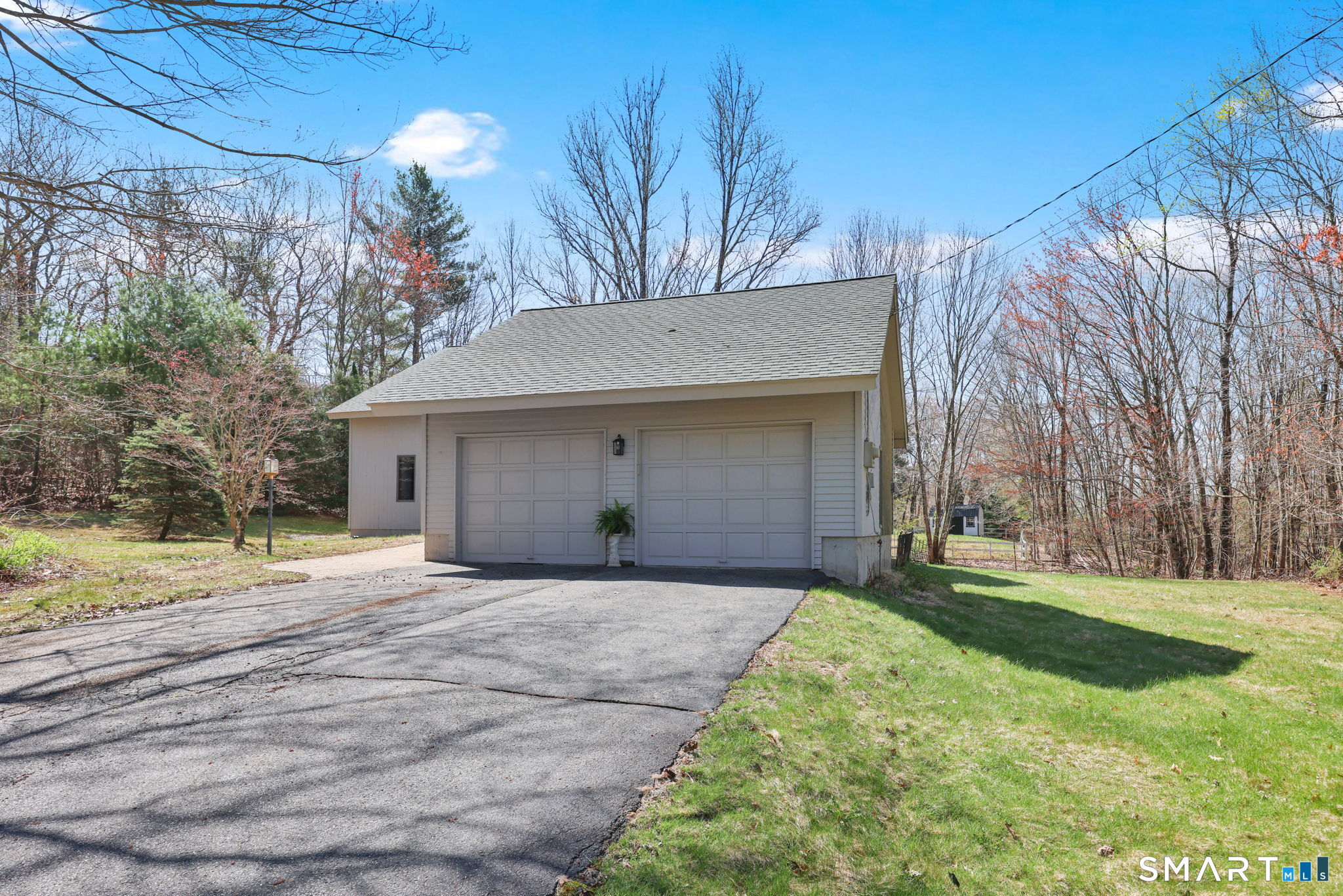 11 Fox Run Stafford CT 06076