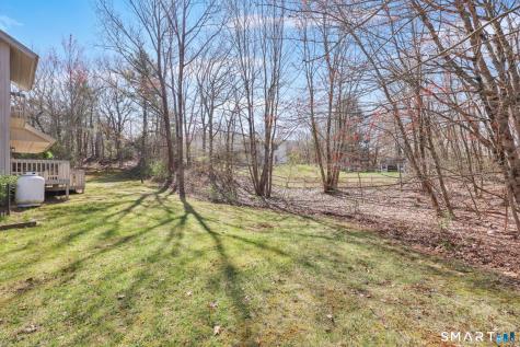 11 Fox Run Stafford CT 06076