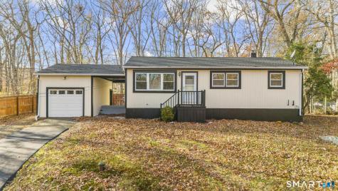 19 Ironworks Road Clinton CT 06413