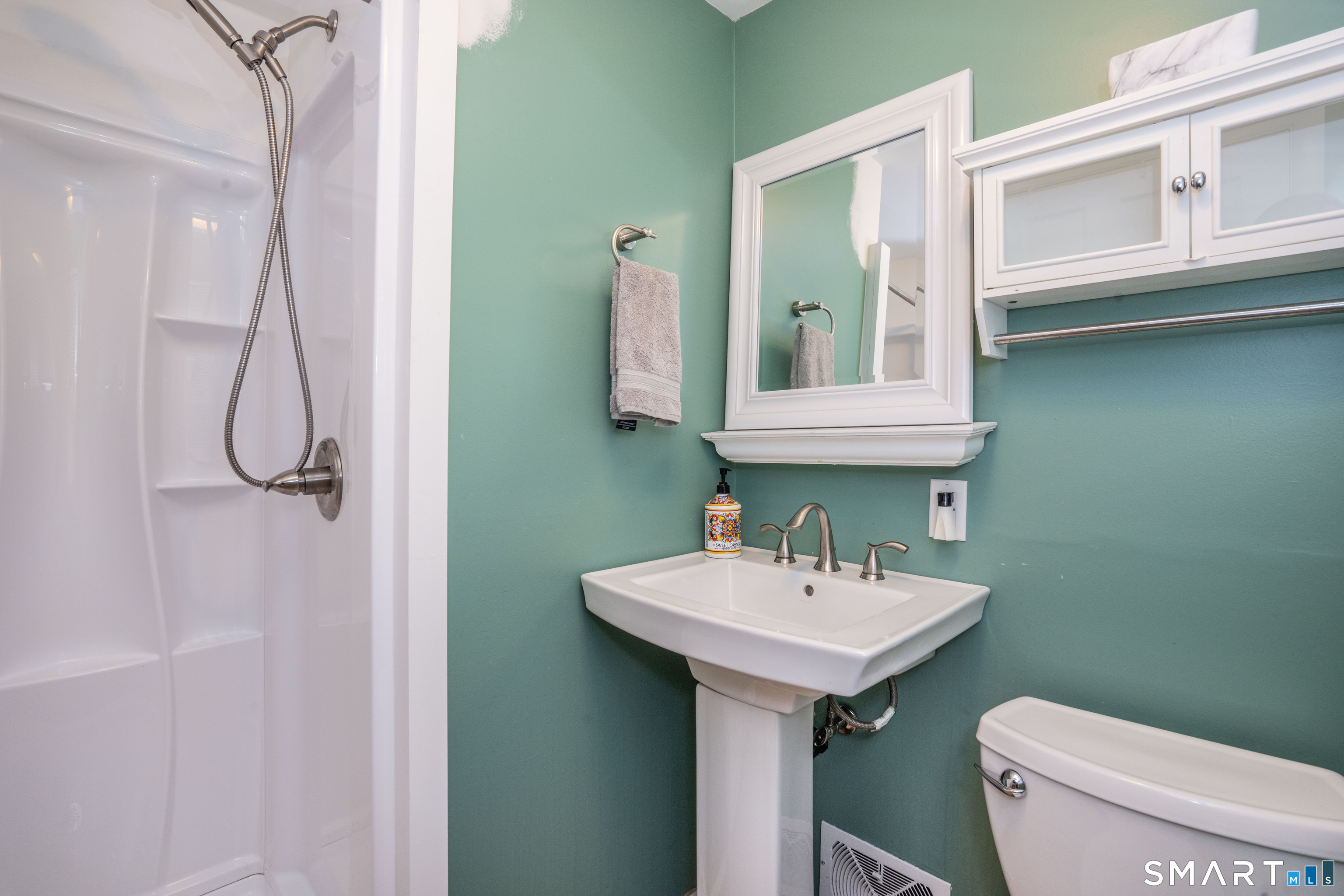 74 Lyman Road West Hartford CT 06117
