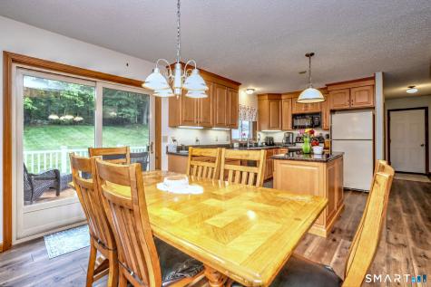 4 Windsor Place Naugatuck CT 06770