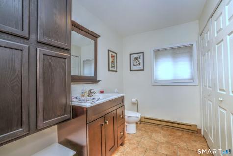 4 Windsor Place Naugatuck CT 06770