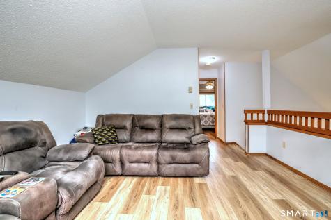 4 Windsor Place Naugatuck CT 06770