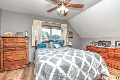 4 Windsor Place Naugatuck CT 06770