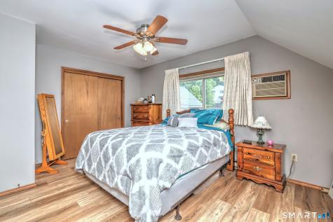 4 Windsor Place Naugatuck CT 06770