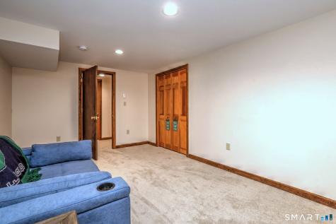 4 Windsor Place Naugatuck CT 06770