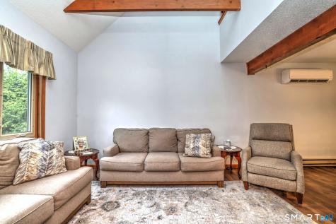4 Windsor Place Naugatuck CT 06770