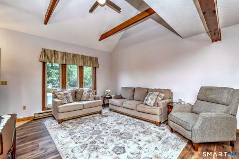 4 Windsor Place Naugatuck CT 06770