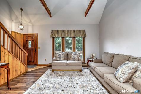 4 Windsor Place Naugatuck CT 06770