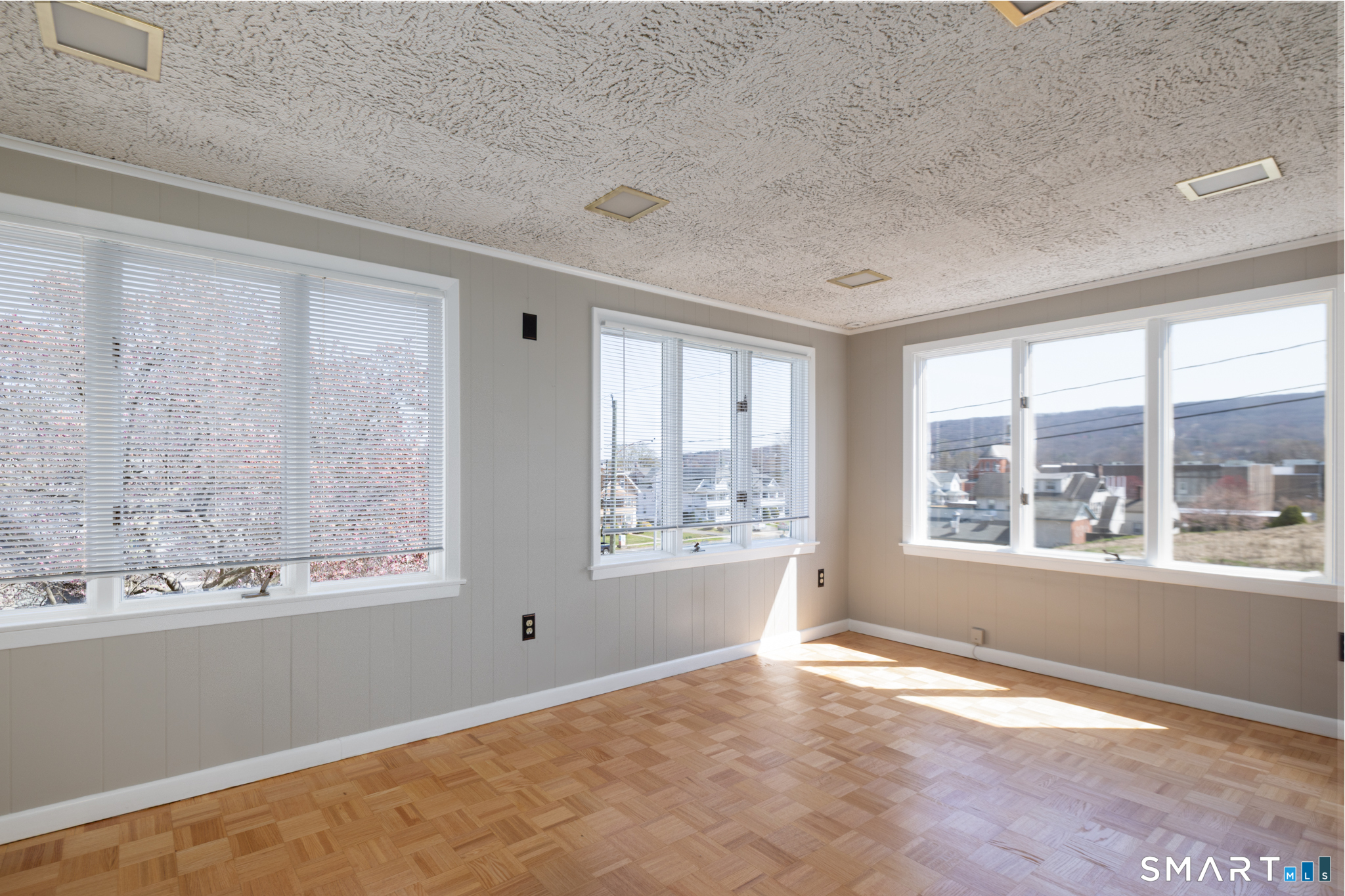 16 Haviland Street Bristol CT 06010