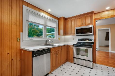 1 Chapman Avenue Waterford CT 06375