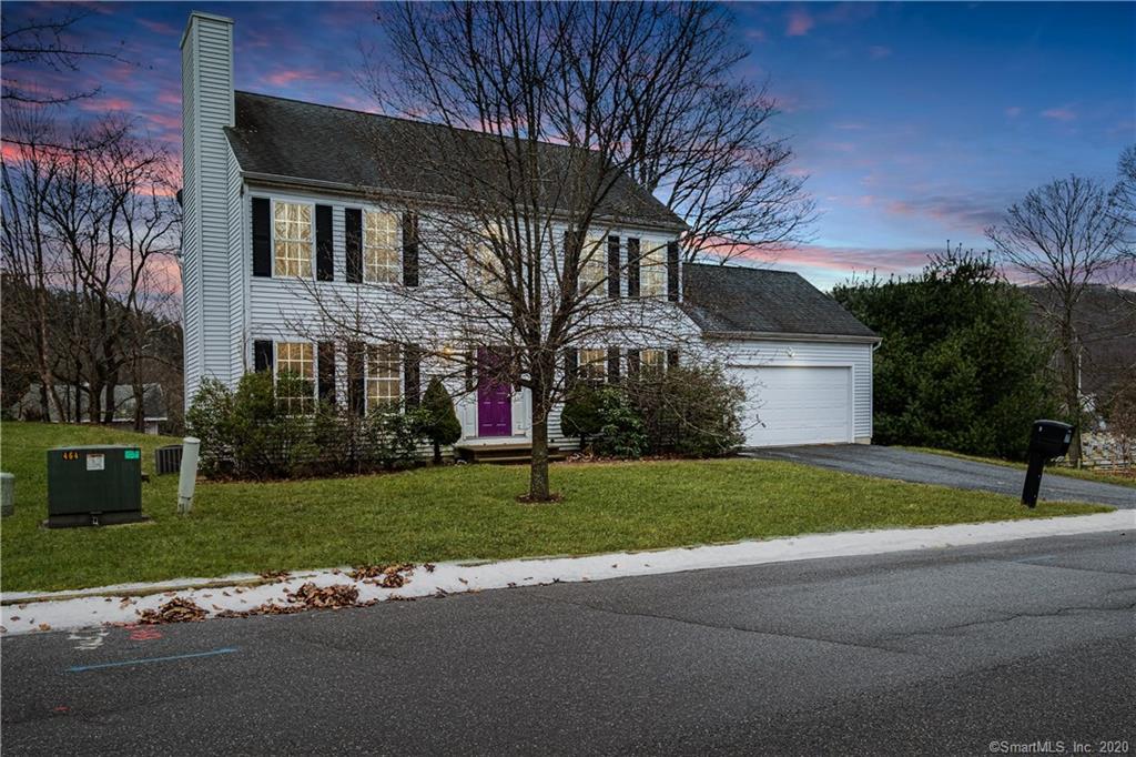 9 Meadow Brook Place Naugatuck CT 06770